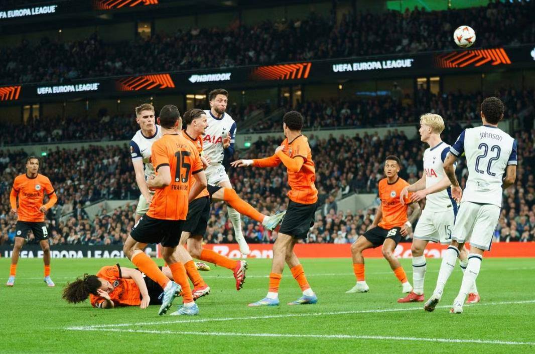 开云体育官方网站-关于阿贾克斯主场完胜热刺，小组出线在望的信息