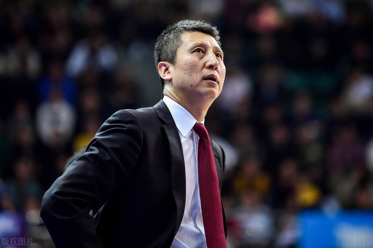 柏林冲卡尔斯鲁厄斯低排，重整旗鼓球员信心的简单介绍