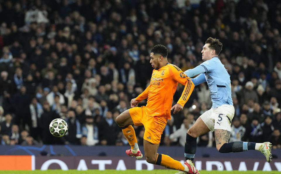 曼城客场遭遇惨败，遗憾止步八强