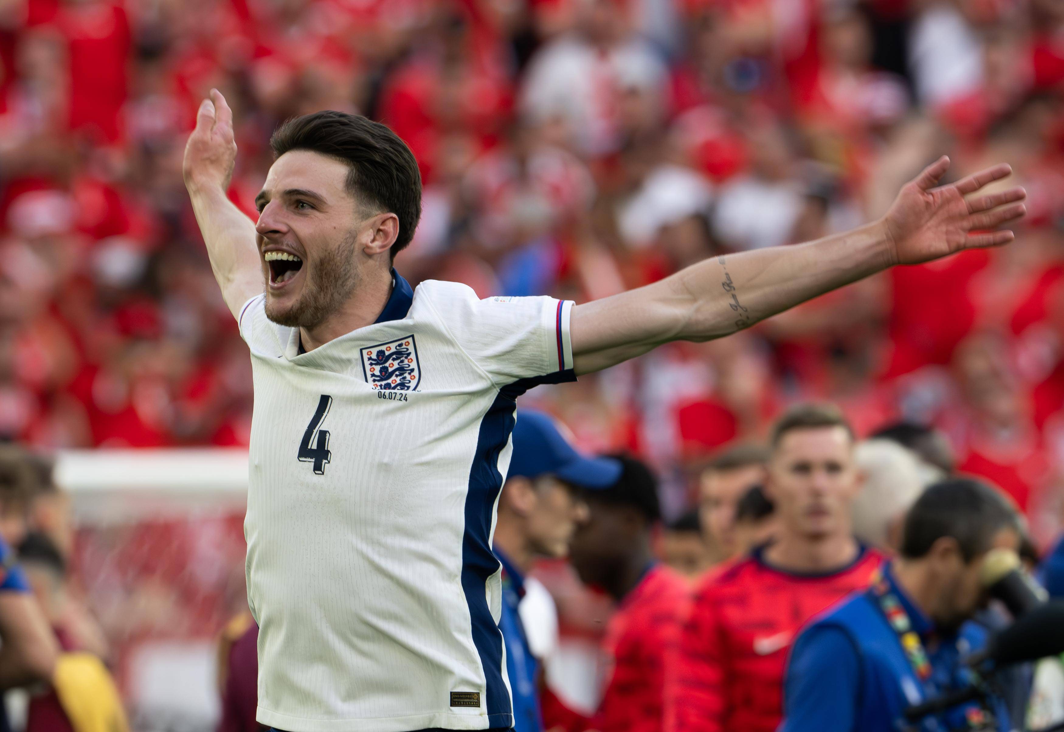 英格兰队在比赛中以-击败苏格兰队 英格兰队在比赛中以-击败苏格兰队