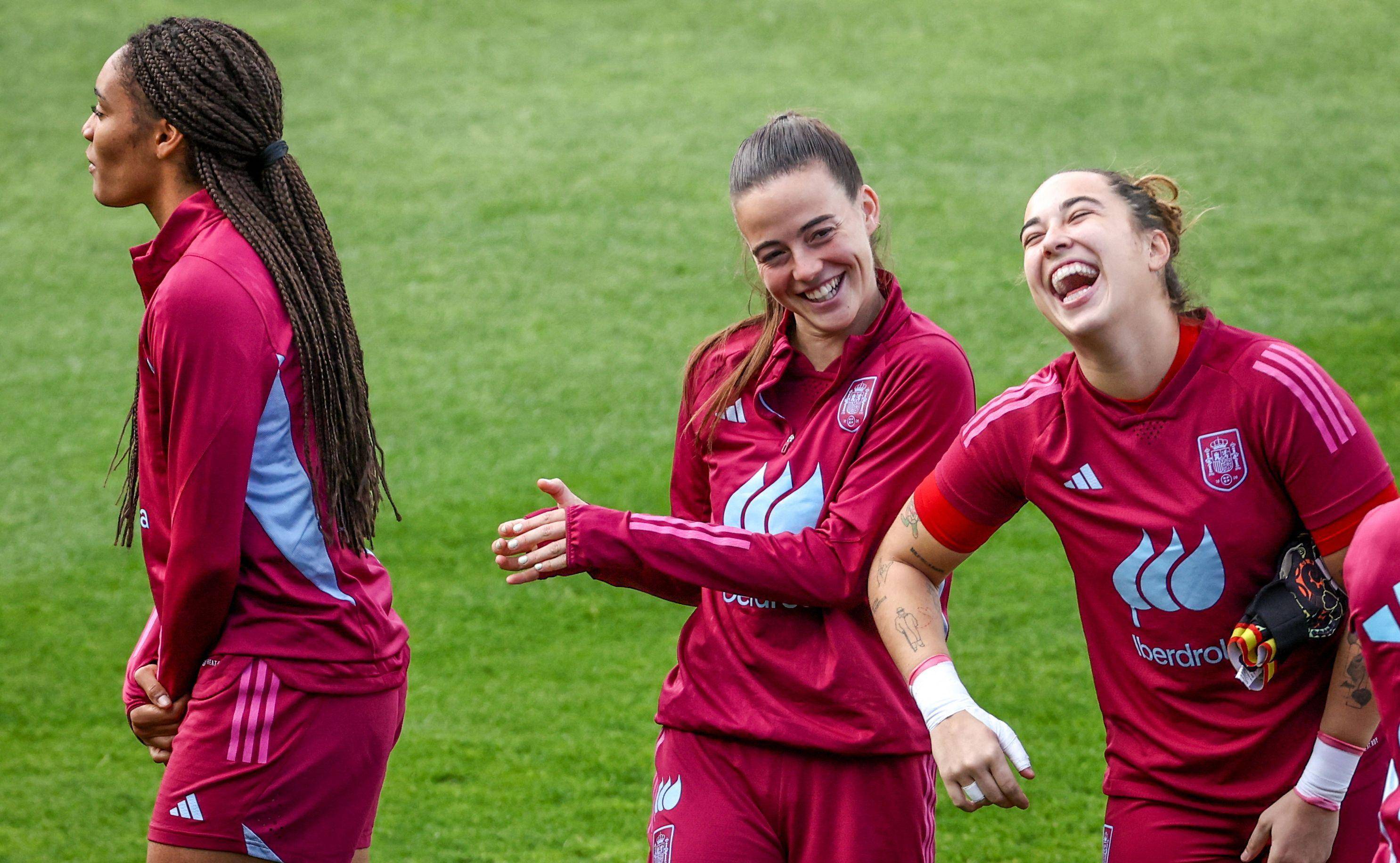 开云平台-西班牙女足在比赛中展现强大实力，获得胜利的简单介绍