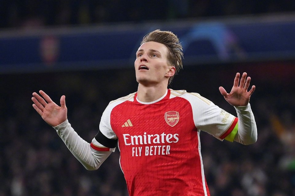 塞维利亚俱乐部足球队成功跻身积分榜前列的简单介绍