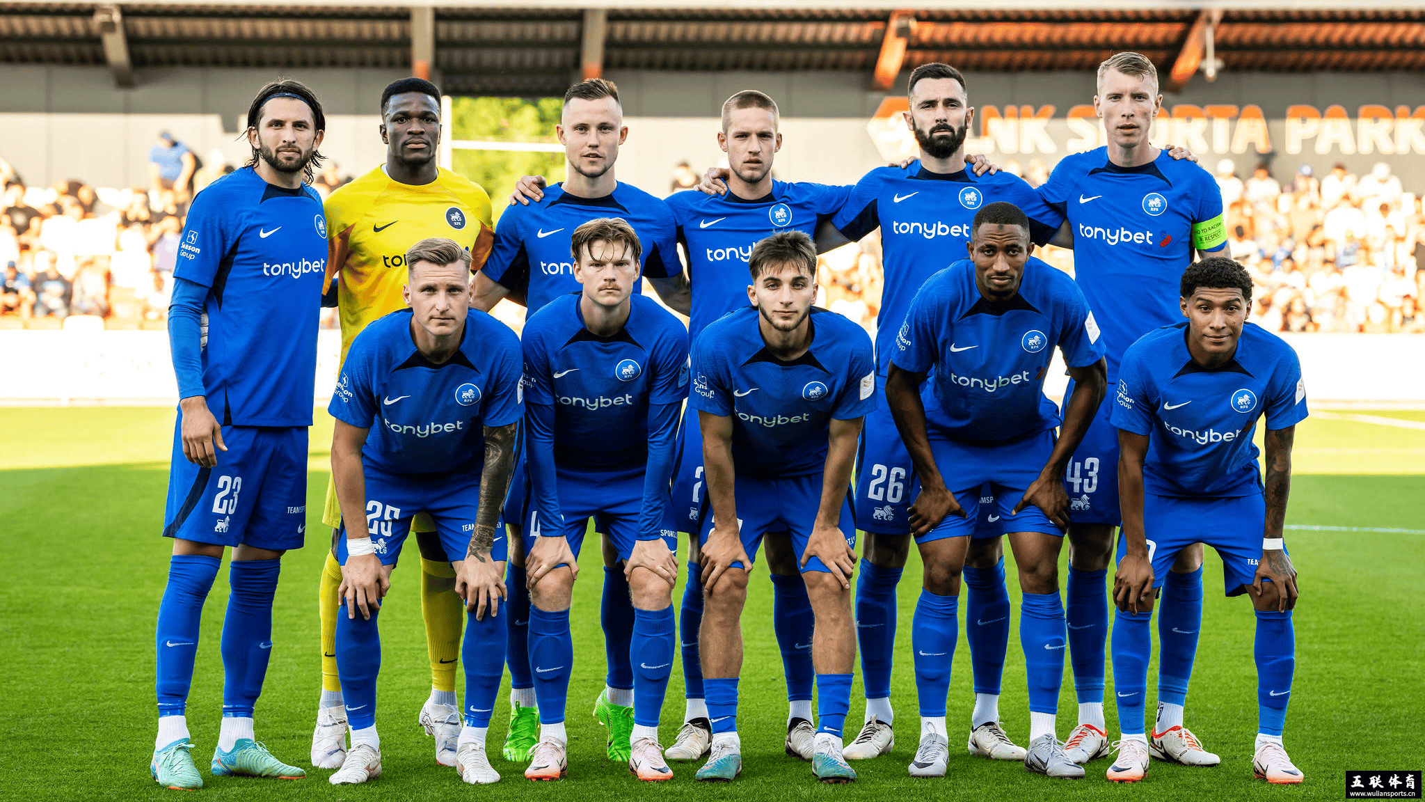 欧冠赛场纷乱不停强队碰撞，胜者脱颖而出的简单介绍