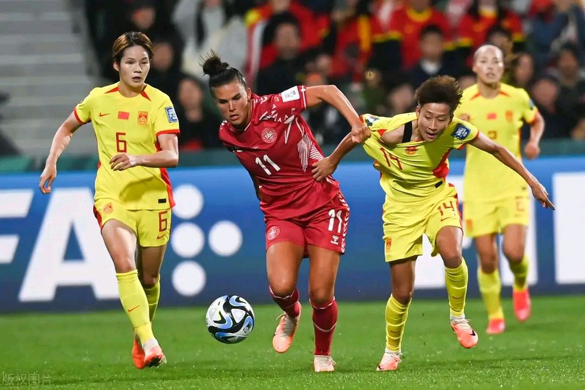 小组赛最终结果揭晓，女足锦标赛继续进行的简单介绍