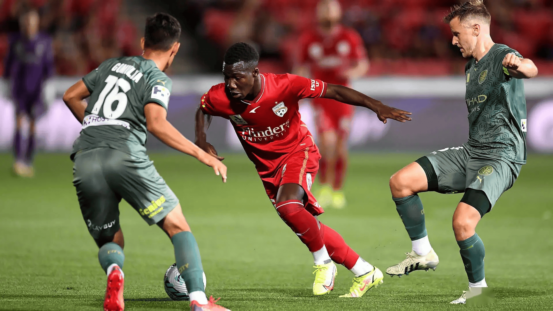 悉尼FC在亚冠赛场上展现出色表现的简单介绍