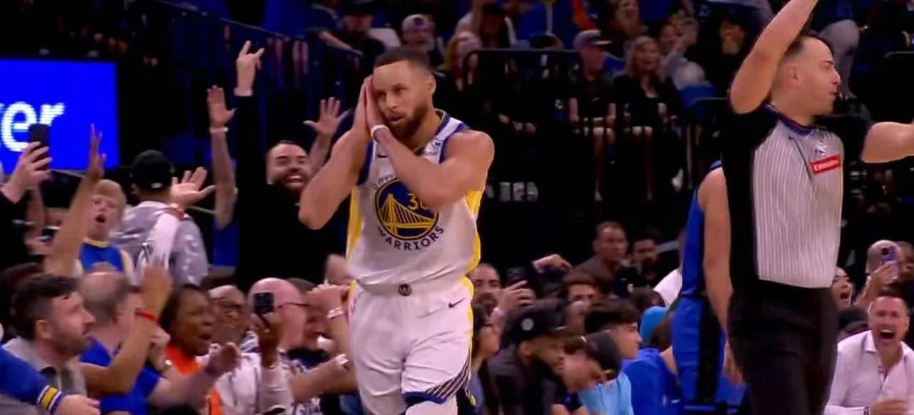 蓝领球员关键时刻挺身而出，帮助球队赢球的简单介绍