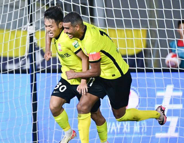 客队反扑得手，主队陷入危机