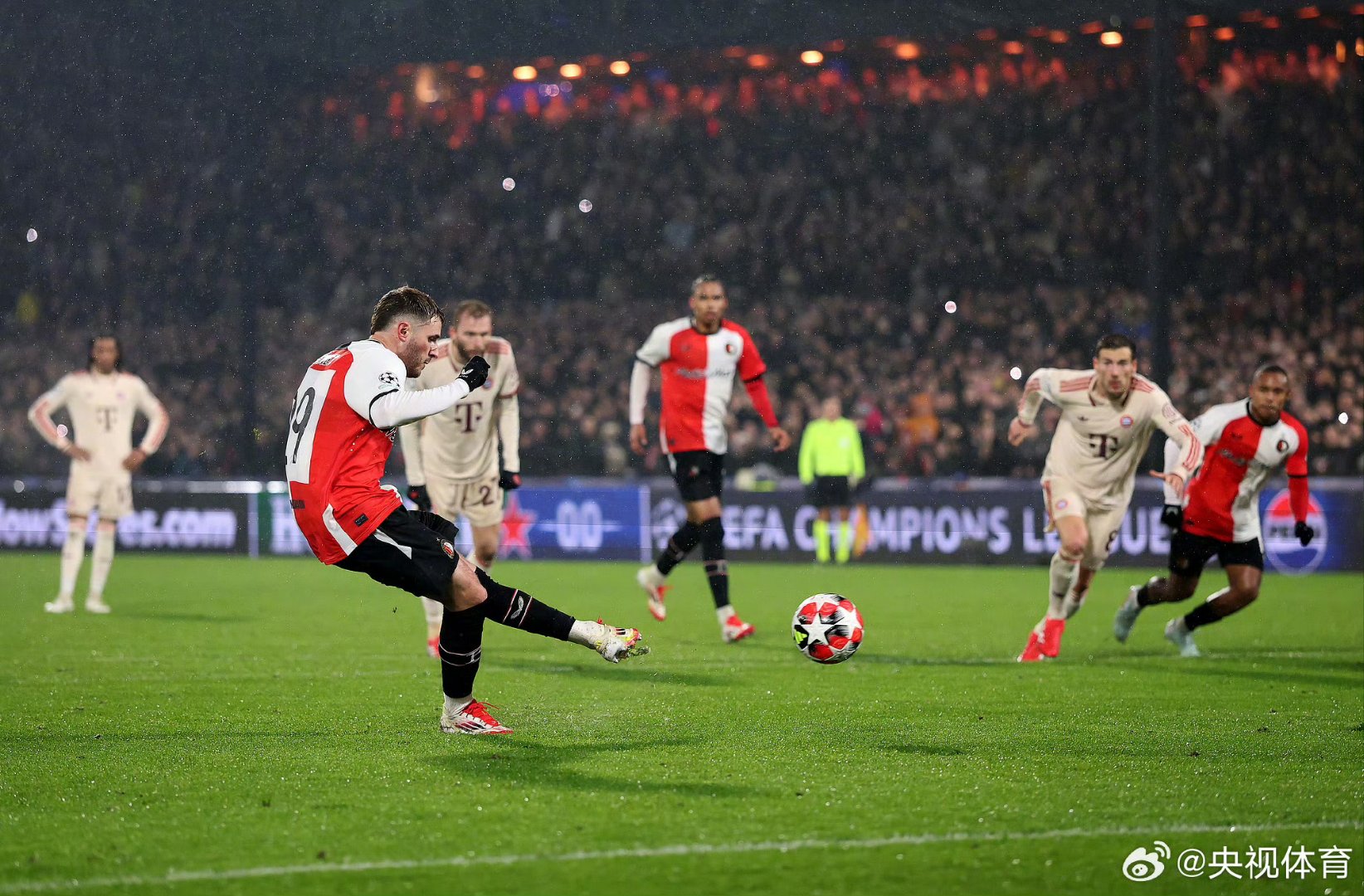 包含曼城在中超中登顶拜仁,热议不断的词条 包含曼城在中超中登顶拜仁,热议不断的词条