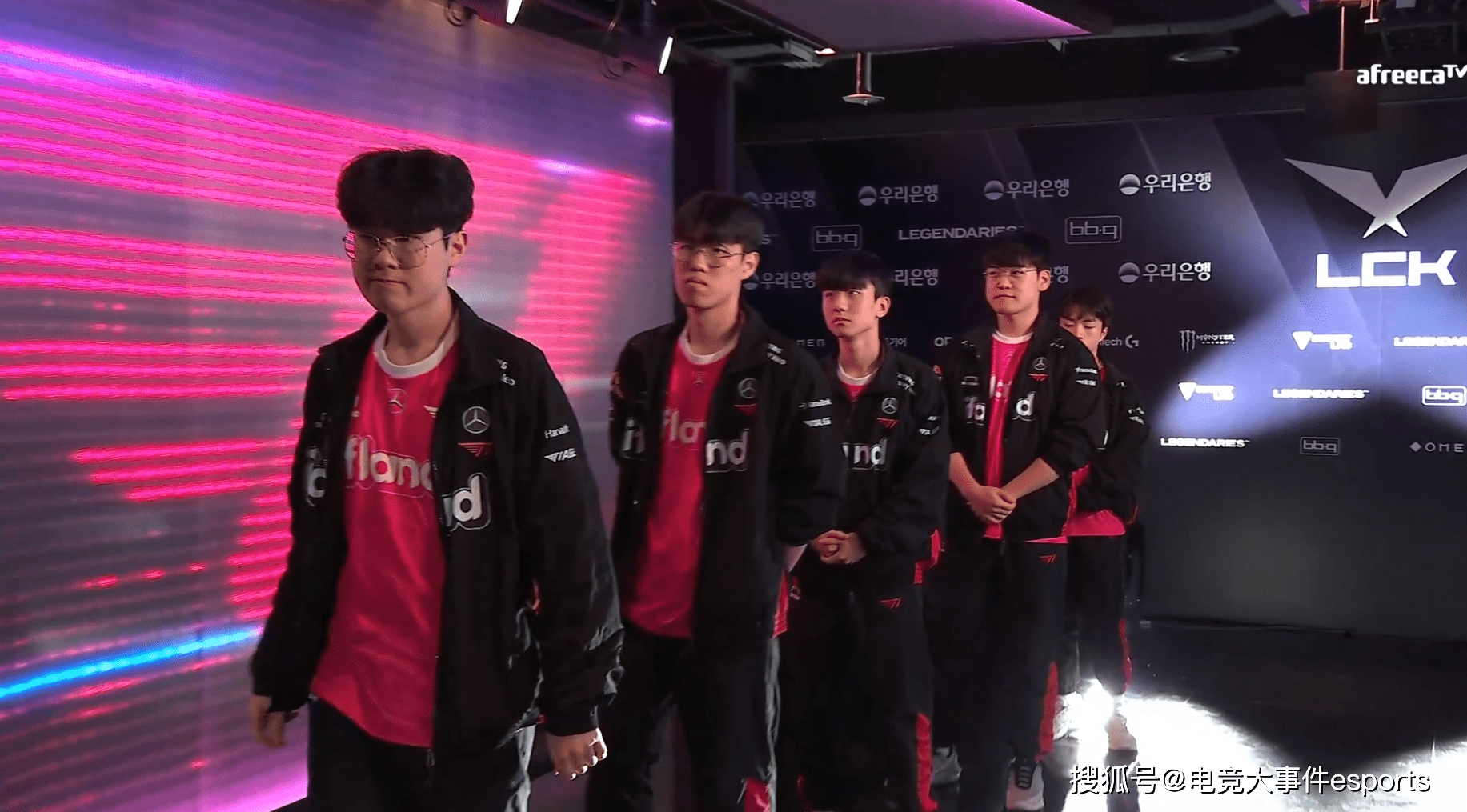 开云体育app-DRX险胜KT，Faker打出惊人五杀四强赛3:2（洛杉矶）