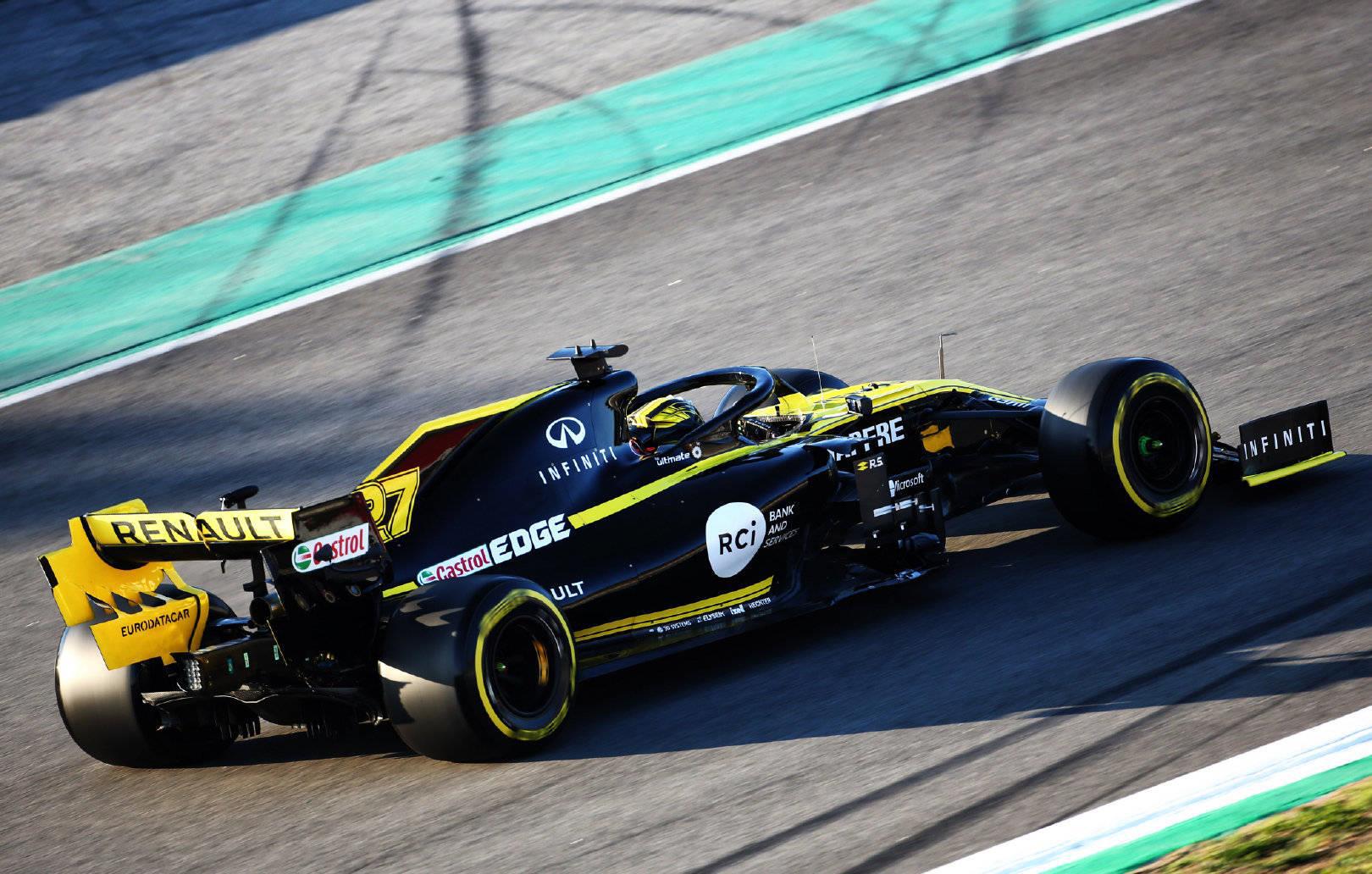 威廉姆斯横扫雷诺车队，诺里斯刷新纪录