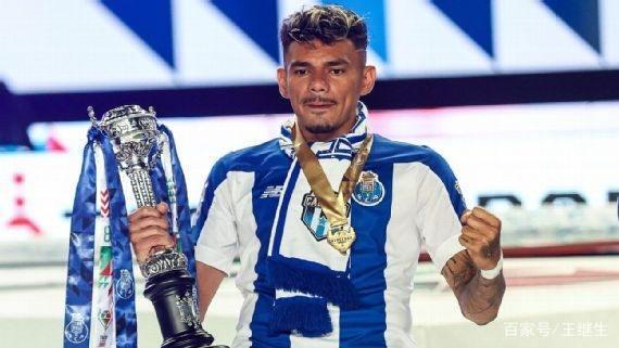 奥地利力克AC米兰,苏亚雷斯惊艳四座 奥地利力克AC米兰,苏亚雷斯惊艳四座