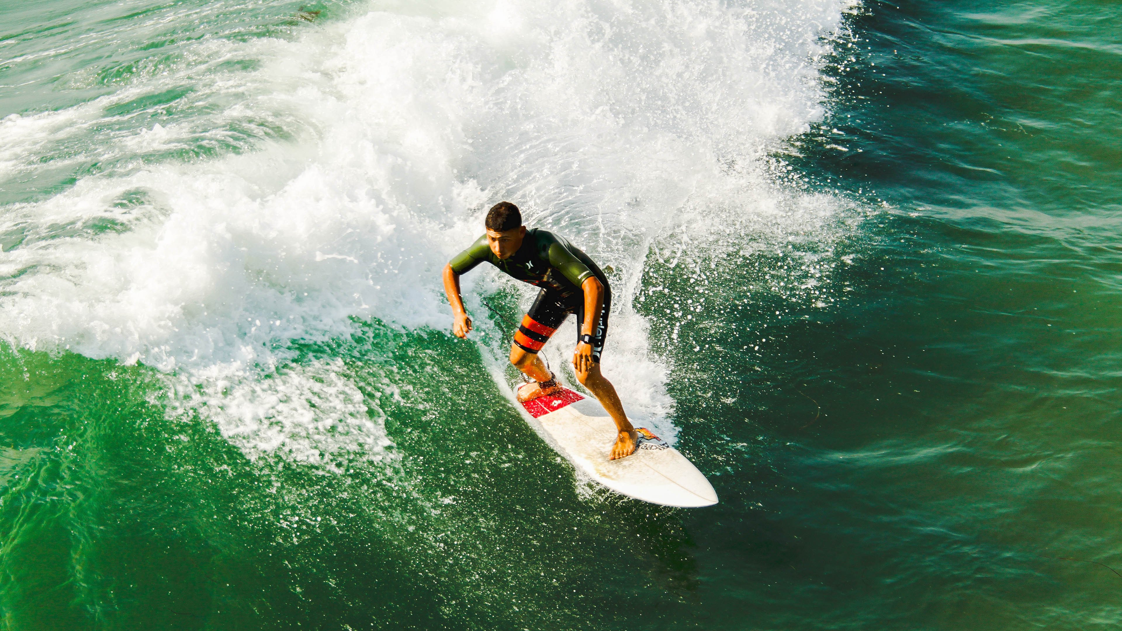 布伦森爆发引领湖人连续得分潮，浙江队难逃压制