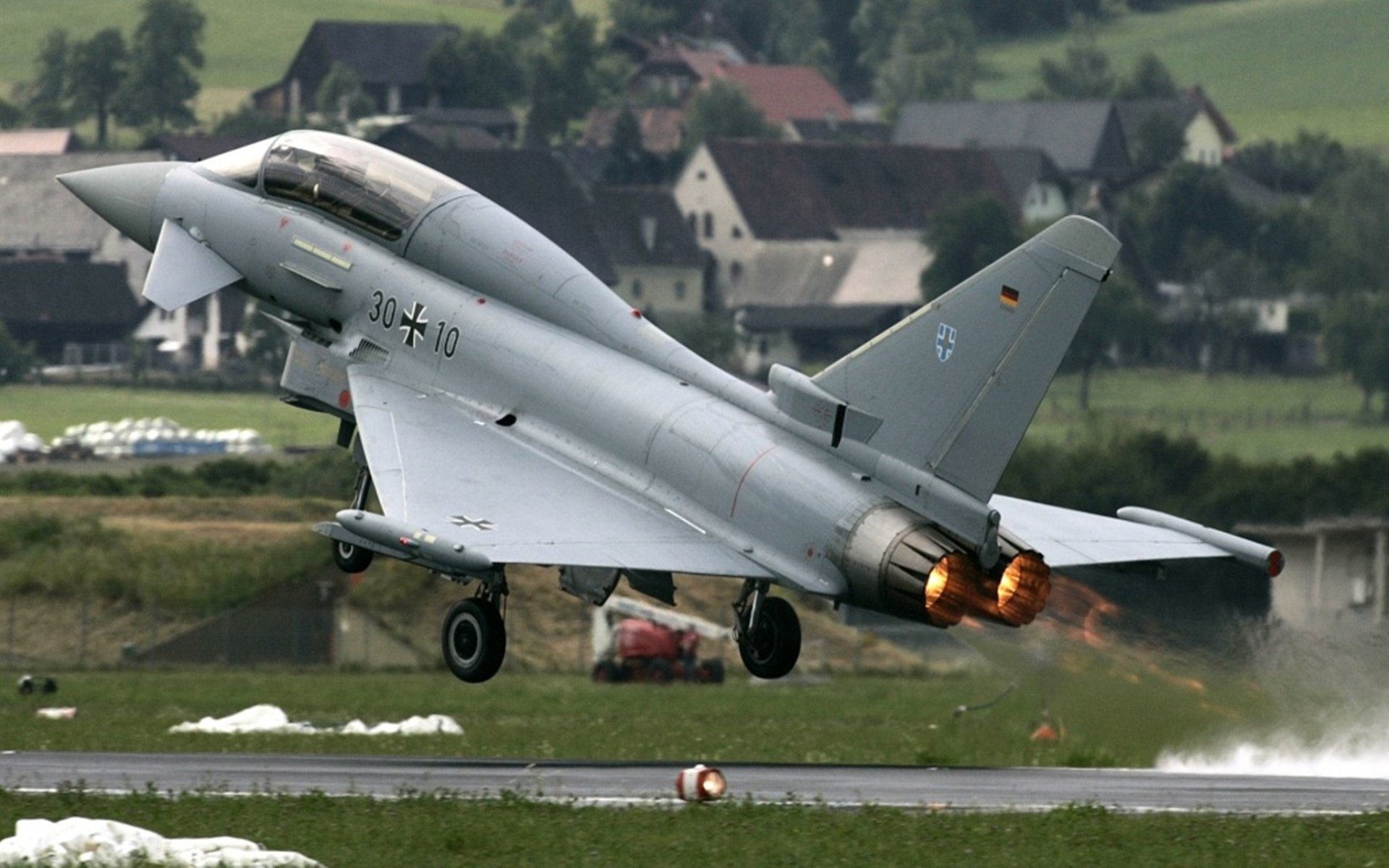 特奥完美发挥助AC米兰终结佛罗伦萨不败纪录