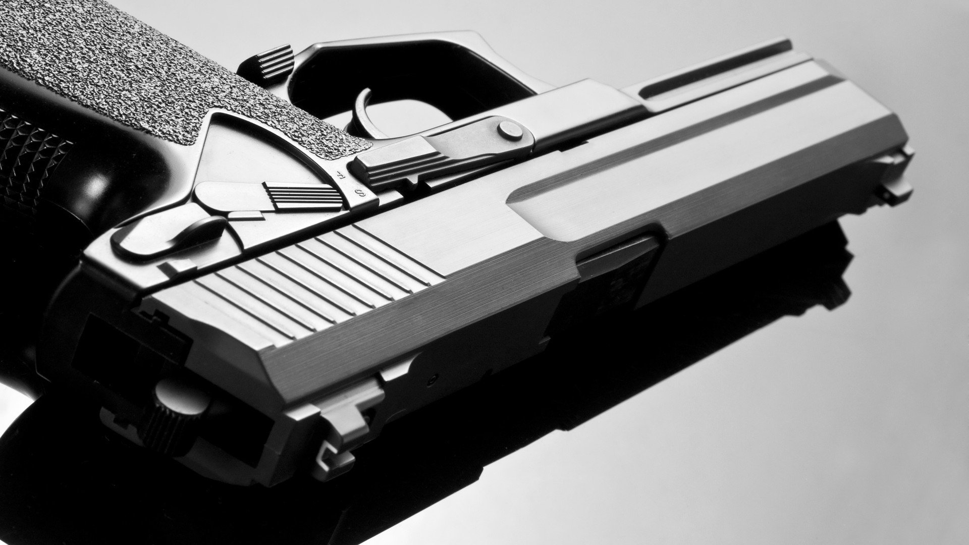 开云体育在线-绿茵场的双重奏，萨内的灼热舞步与丹麦的绝杀时刻