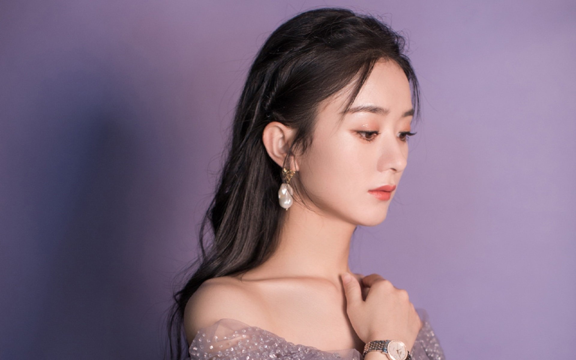 智利节奏铸就国际米兰新篇章，范戴克以实力捍卫足坛荣耀