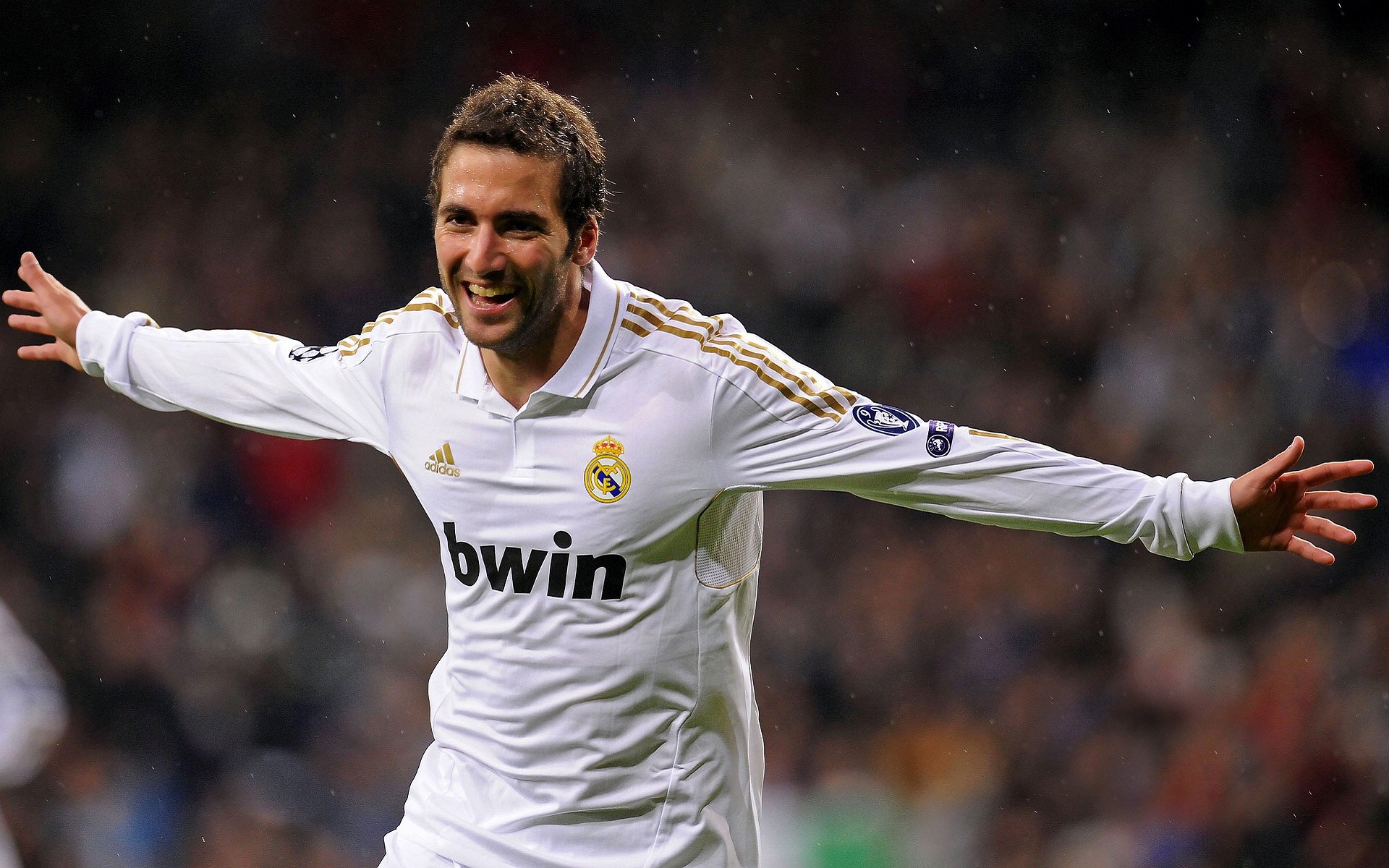 开云体育官网-荣耀时刻，当迪亚斯接管西决，委内瑞拉逆转的遥相呼应