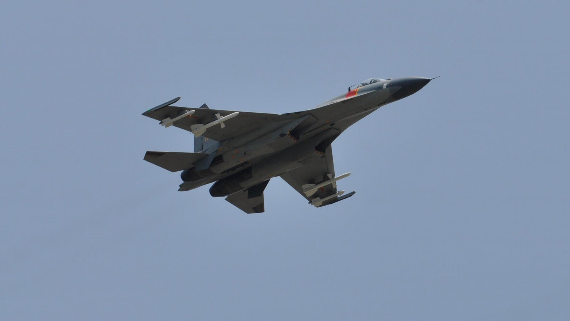 开云体育下载-鏖战奥地利，黄色潜水艇折桂；金色獠牙，戈麦斯于焦点战正名