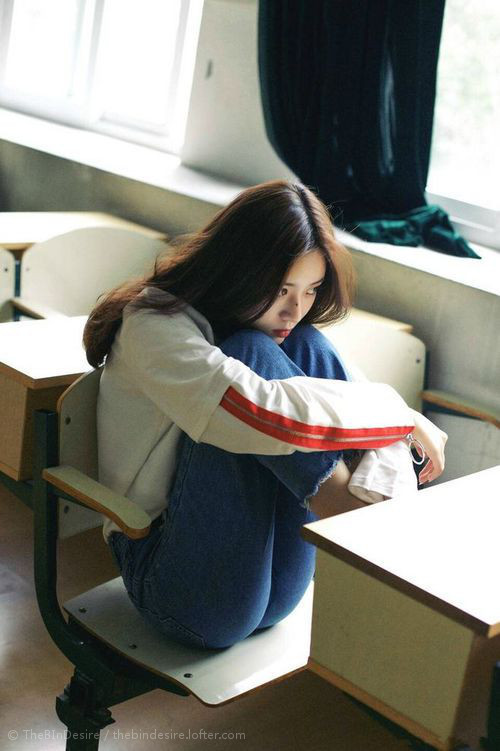 沙漠风暴中的郁金香,德容导演逆转好戏,阿联酋2-1力克印度取E组开门红